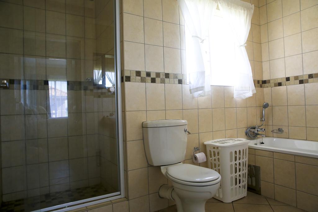 African Eagle Apartments Witfield Экстерьер фото