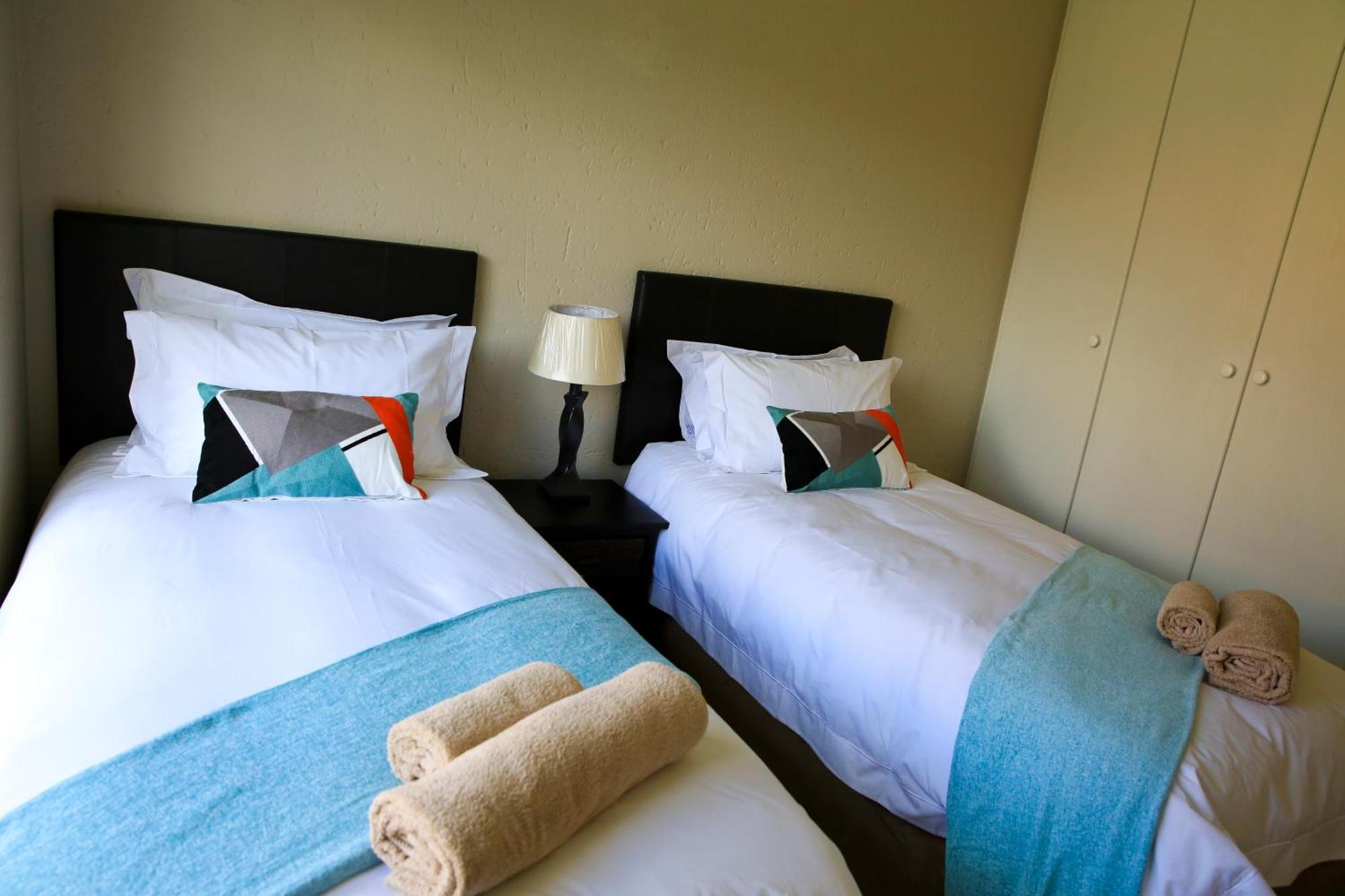 African Eagle Apartments Witfield Экстерьер фото