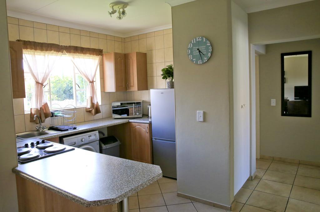 African Eagle Apartments Witfield Экстерьер фото