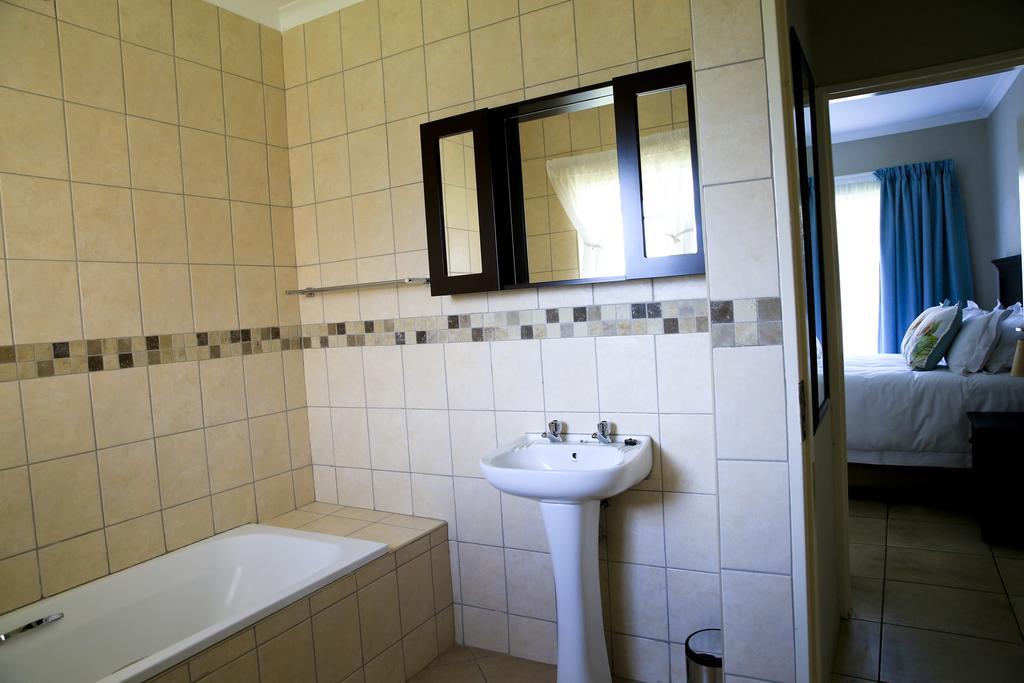 African Eagle Apartments Witfield Экстерьер фото