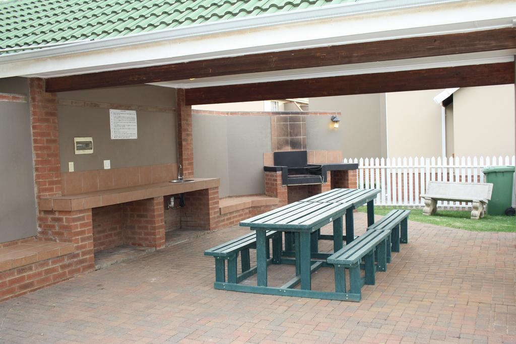 African Eagle Apartments Witfield Экстерьер фото